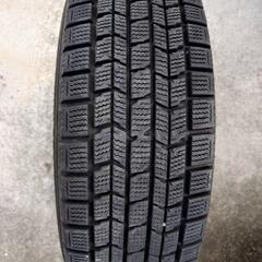 スタッドレスタイヤ14インチホイール付きの画像