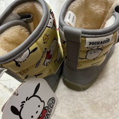 タグ付き新品未使用　スノーブーツ　15cm ポチャッコの画像