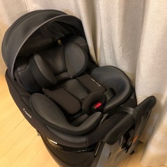 【2024年7月購入】コンビ　クルムーヴ　コンパクト　light　