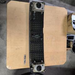 クラウン　MS130   3.0TWINCAM  後期ワイドボディ　フロントグリルの画像