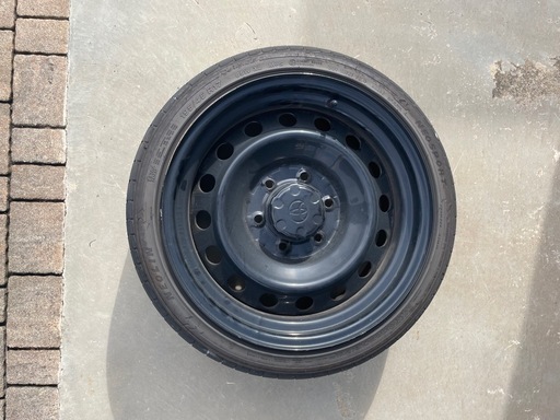 ハイエースに装着17インチFJクルーザー純正ホイール