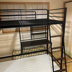 デスク付きロフトベッド　の画像