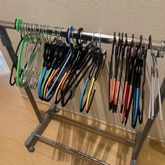 【本日限定取引】お好きなハンガー10本