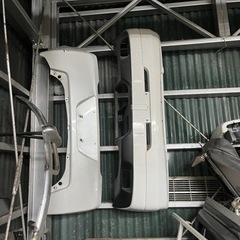 マツダ　ボンゴ　バンパー前後セット