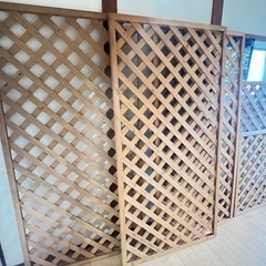 【取引中】ラティス