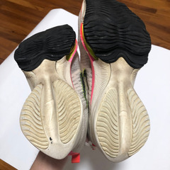 NIKE エアズームテンポ　NEXT % （25.5）の画像