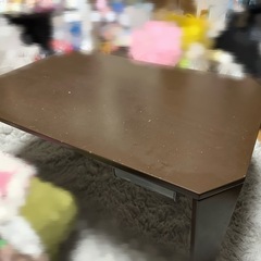 折りたたみテーブルの画像