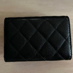 極美品　CHANEL 三つ折り財布 黒 レザーの画像