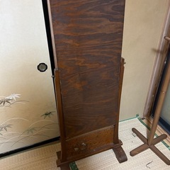 レトロな鏡の画像