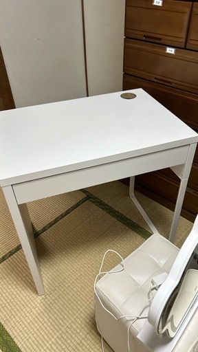 日曜日のお取引お願いします。 パソコンテーブル