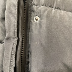 フード付き　ジャケット　黒　の画像