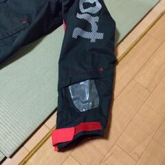 デサント　子供用スキーウェアの画像
