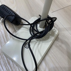 卓上白色ライトの画像
