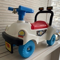 お譲り先決定！コンビカー 手押し車 足蹴り車 