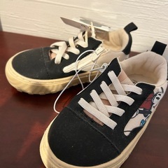 【新品】ミニースニーカー 23 ZARAの画像
