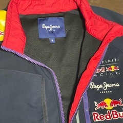 RedBull racing ブルゾン XLの画像