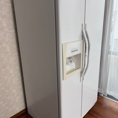 大型冷蔵庫の画像