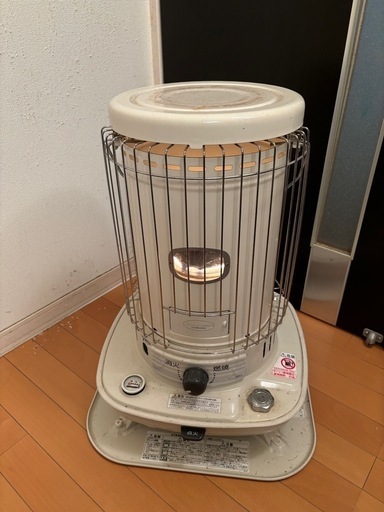 ③コロナストーブ楽チン電池で着きます^ - ^