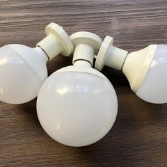LEDボール電球  & ソケット 3セット