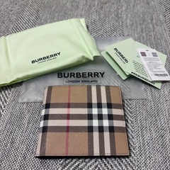 新品タグ付き BURBERRY バーバリー 二つ折り財布