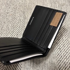 新品タグ付き BURBERRY バーバリー 二つ折り財布