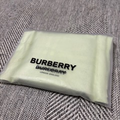 新品タグ付き BURBERRY バーバリー 二つ折り財布