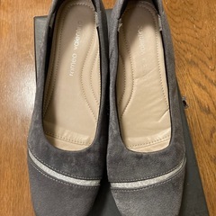 ほぼ未使用品　グレーパンプス