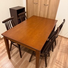 【キャンセル待ち】
ダイニングテーブル・椅子