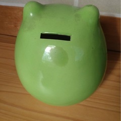 カエル　陶器貯金箱の画像