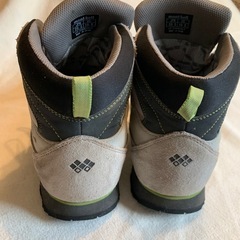 美品 mont-bell モンベル トレッキングシューズの画像