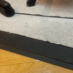 電子ドラムと防音マットの画像