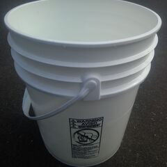 プラスチック　空　ペール缶　20L　中古