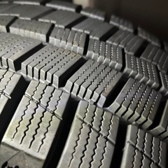 車のパーツ タイヤ、ホイールの画像