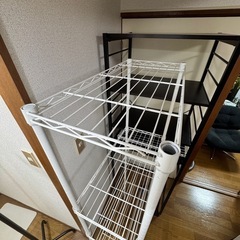 スチールラックの画像