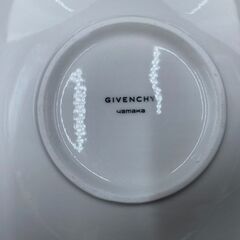 【決まりました】★【美品】GIVENCHY ジバンシー  uamaka 大皿 深皿 花柄 四角　3枚セットの画像