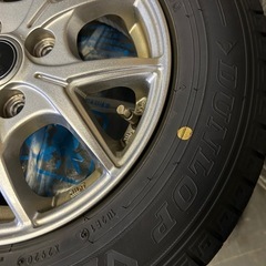 ダンロップ　スタッドレス4セット　2020年 ホイール付き145/80R13 の画像