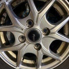 ダンロップ　スタッドレス4セット　2020年 ホイール付き145/80R13 の画像