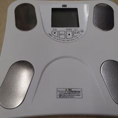 2021年製　極上美品　タニタ　体脂肪計　体重計　ダイエットの画像