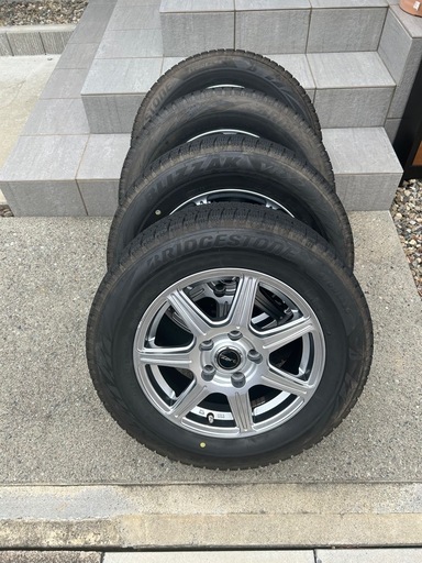 195/65R15 ブリザック スタッドレス　2022ヴォクシー　セレナ　岐阜