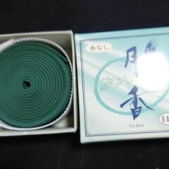 渦巻き線香　仏具　ろうそくの画像