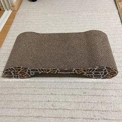 猫の爪研ぎ