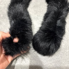 黒色ファーつけ襟の画像