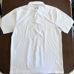 【使用1,2回】Mサイズ メンズ 白 メッシュ アンダーアーマー　ゴルフウェアの画像