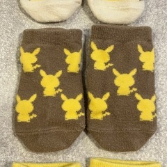 ピカチュウ　ソックス　靴下の画像