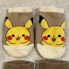 ピカチュウ　ソックス　靴下の画像