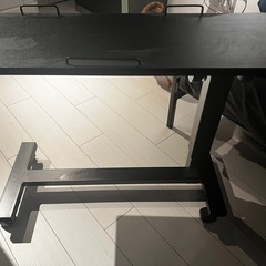 バウヒュッテ　ベッドデスク