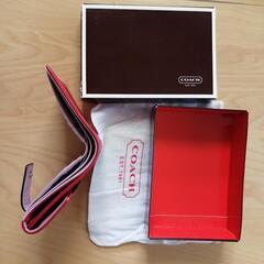 新品　coach  財布　２つ折り　希少デザインの画像