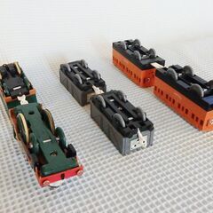 プラレール　車両　きかんしゃ エミリーの画像