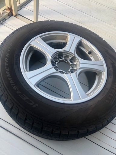 【売約済】スタッドレスタイヤ　　215 65 R16