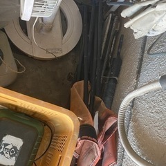 不燃ゴミなのか❔もちろんタダです。だだ今3名様順番待ち中‥の画像